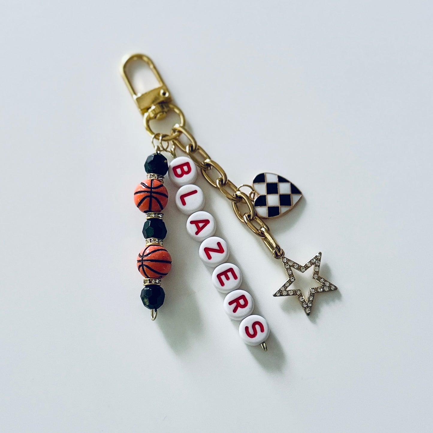 Blazers Basketball Keychain – Red & Black Beaded Keychain with Star and Heart Charms