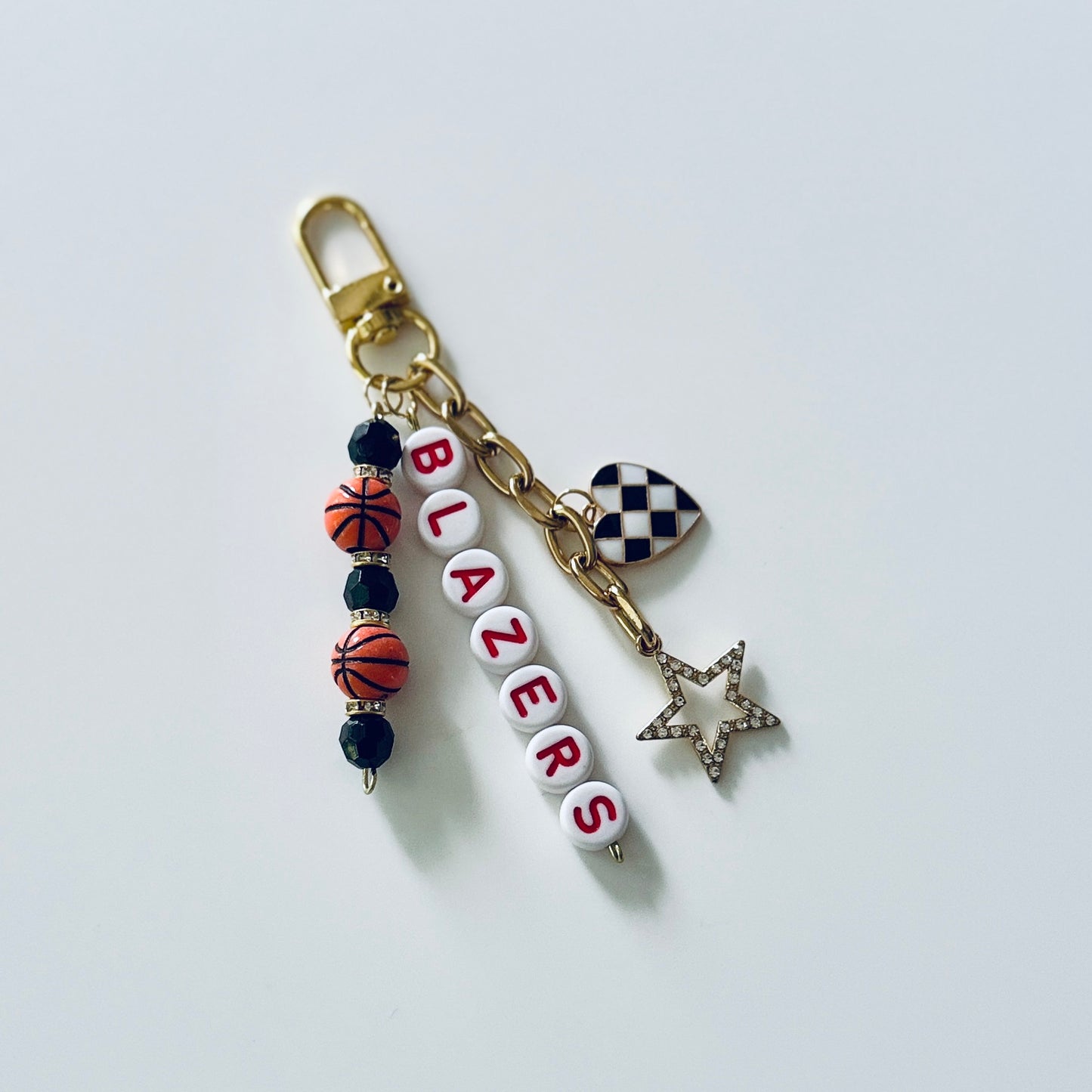 Blazers Basketball Keychain – Red & Black Beaded Keychain with Star and Heart Charms