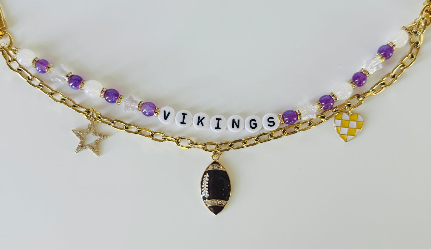 Vikings Football Bag Charm – Handmade Beaded Keychain with Purple and Gold Star Charms – Football Fan Gift – Backpack Zipper Pull – Sports Accessory