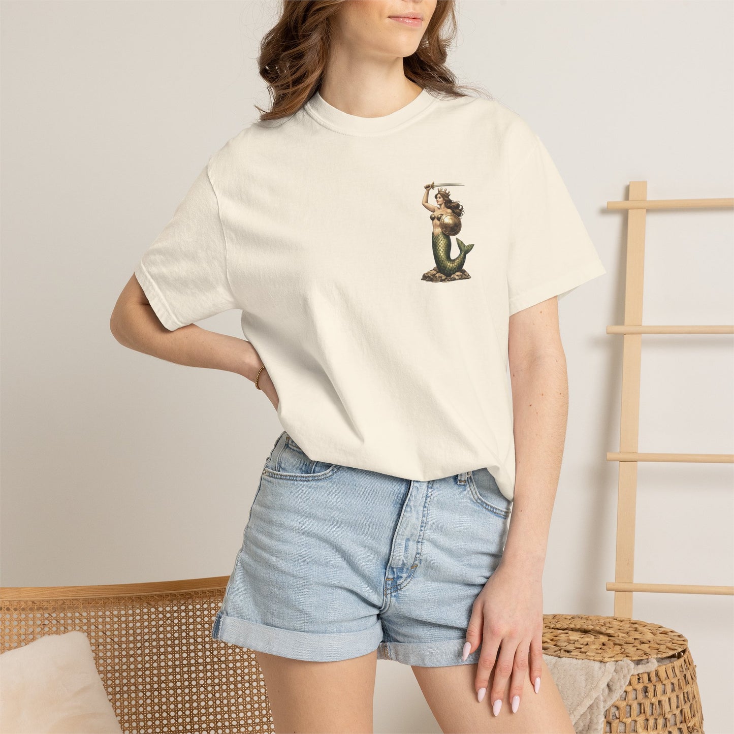 Warsaw Mermaid Shirt: Witamy w Warszawie Mermaid Vintage Postcard T-shirt, Polish Language Shirt, Poland Shirt